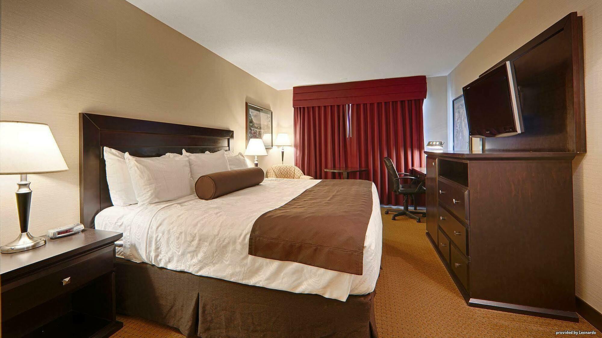 Best Western Wayside Inn Wetaskiwin Экстерьер фото